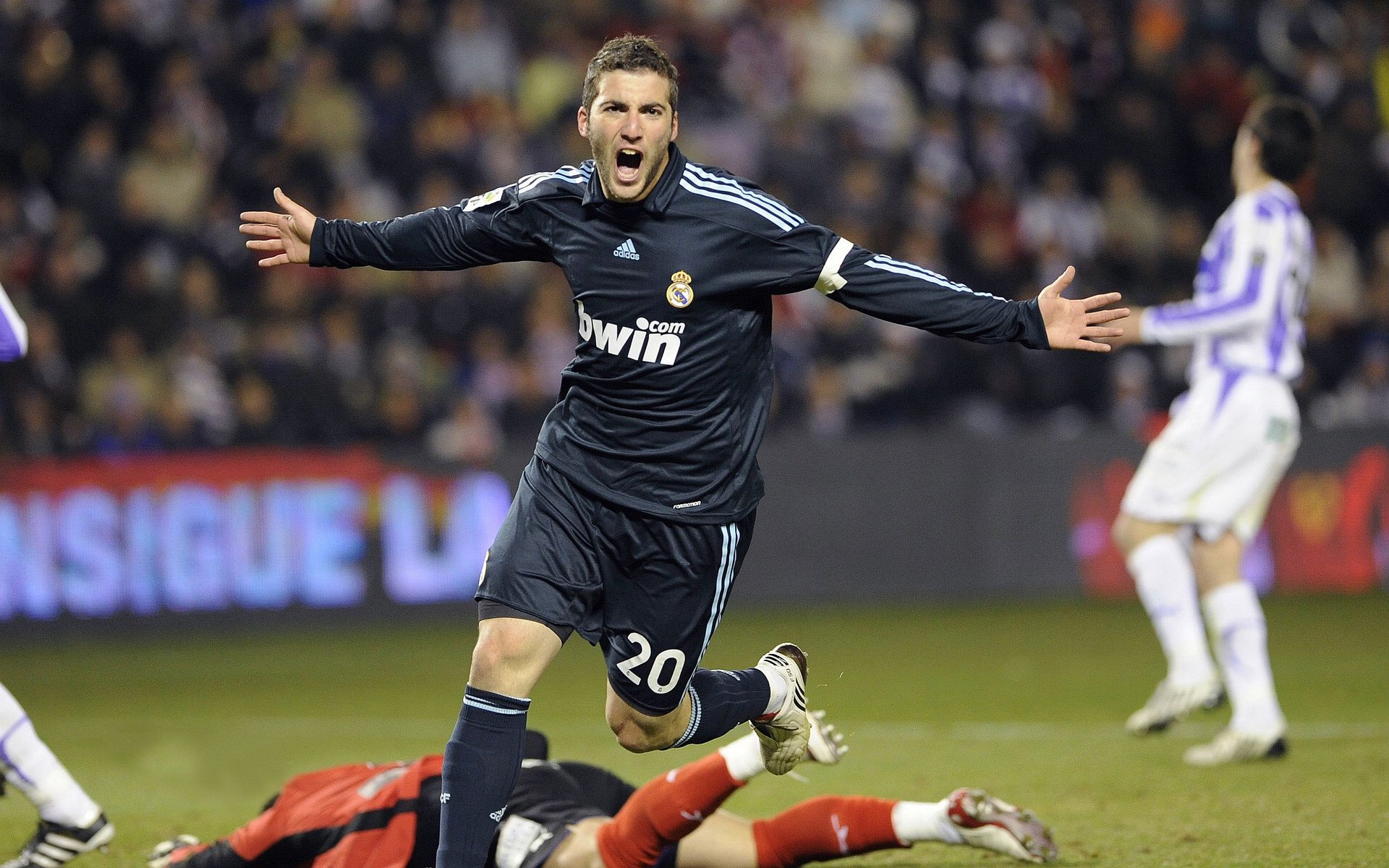 九游体育平台官网-麦克沃伊赛后感谢团队全力支持，麦克沃伊参加东京奥运会了吗